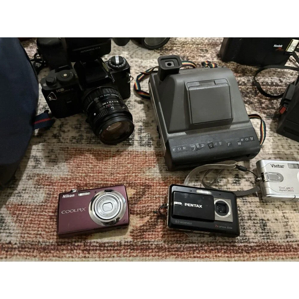 VINTAGE CAMERA LOT
